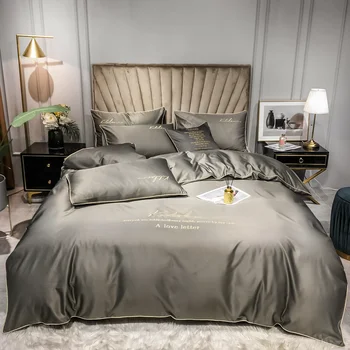 

Solid Color Bedding Set 4pcs Polyester Quilt Cover Bed Sheet Pillowcase Soft Comfortable Bed Cover King Queen Size Bedding Set