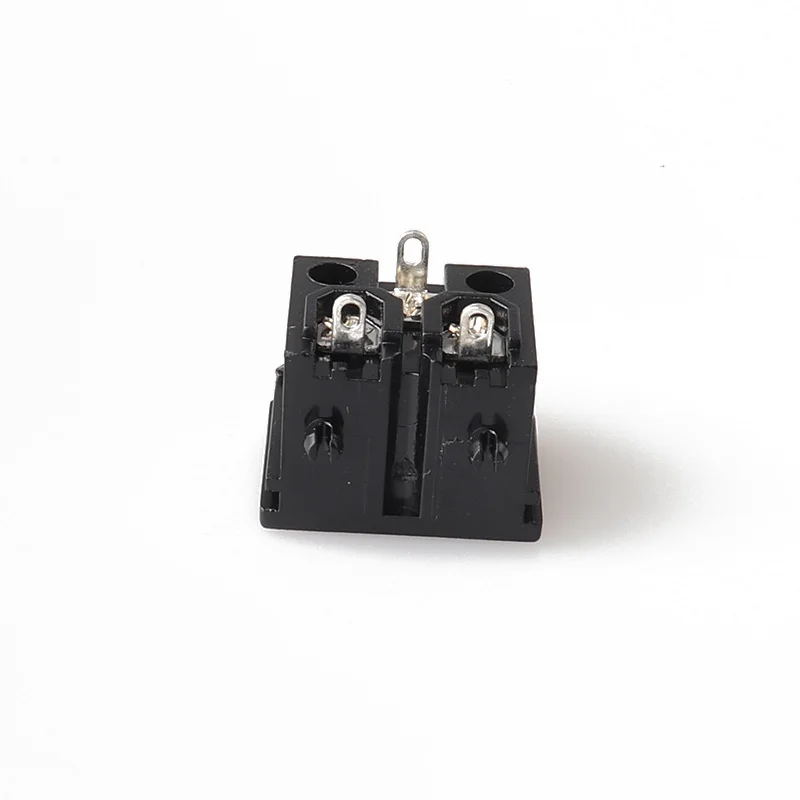 LZ-6-1WP5S1 C6 AC Мощность гнездо 2.5A 250V 3Pin