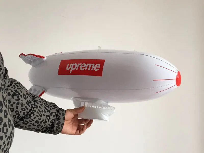 Правильная версия Supreme17fw дирижабль надувная моторная лодка надувной самолет игрушки фотосессия висячие украшения