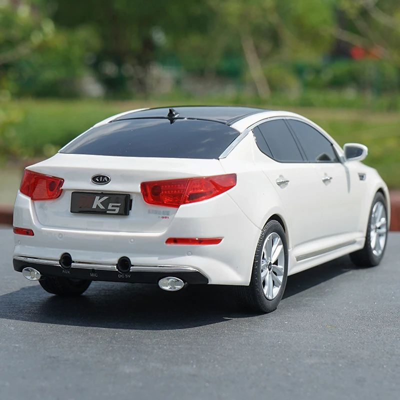 1:20 Diecast KIAK5 K5S модель автомобиля с bluetooth версия