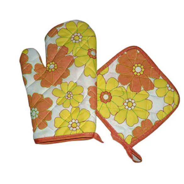

2 Pcs/Set Oven Glove Mat Pot Pad Heatproof Microwave Cotton Hand Protector Kitchen Baking Tools BJStore