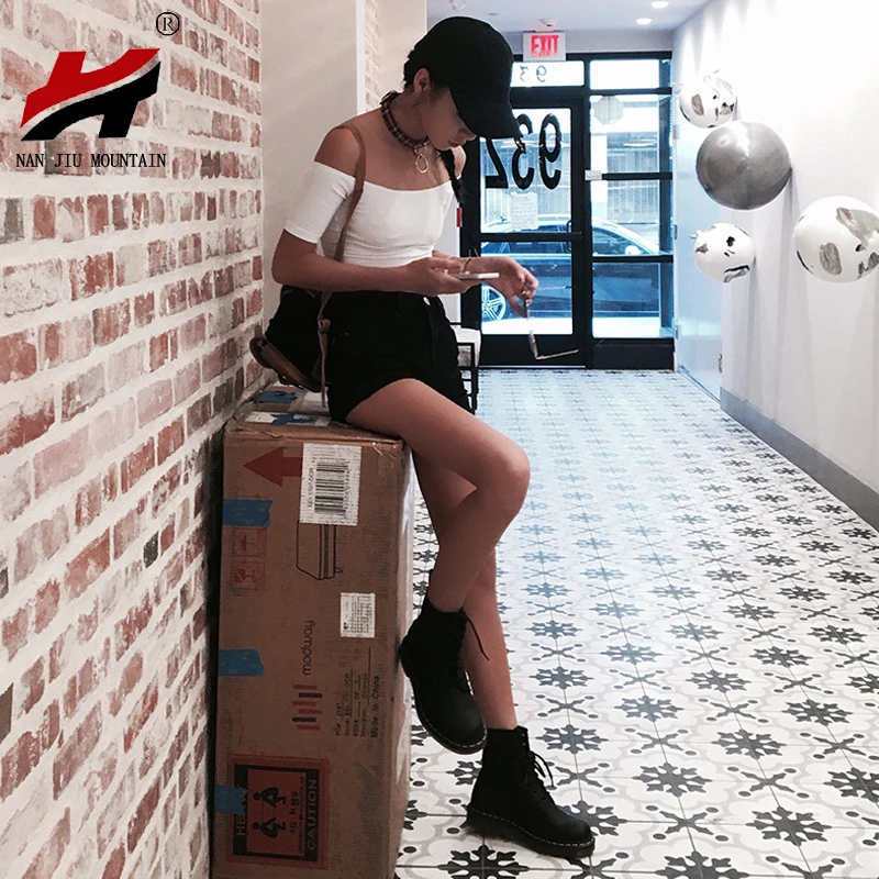 

NAN JIU MOUNTAIN 2020 Autumn Winter New Women's Boots Rubber Non-slip Waterproof Sole Strap Leather Boots Leisure Low Tube