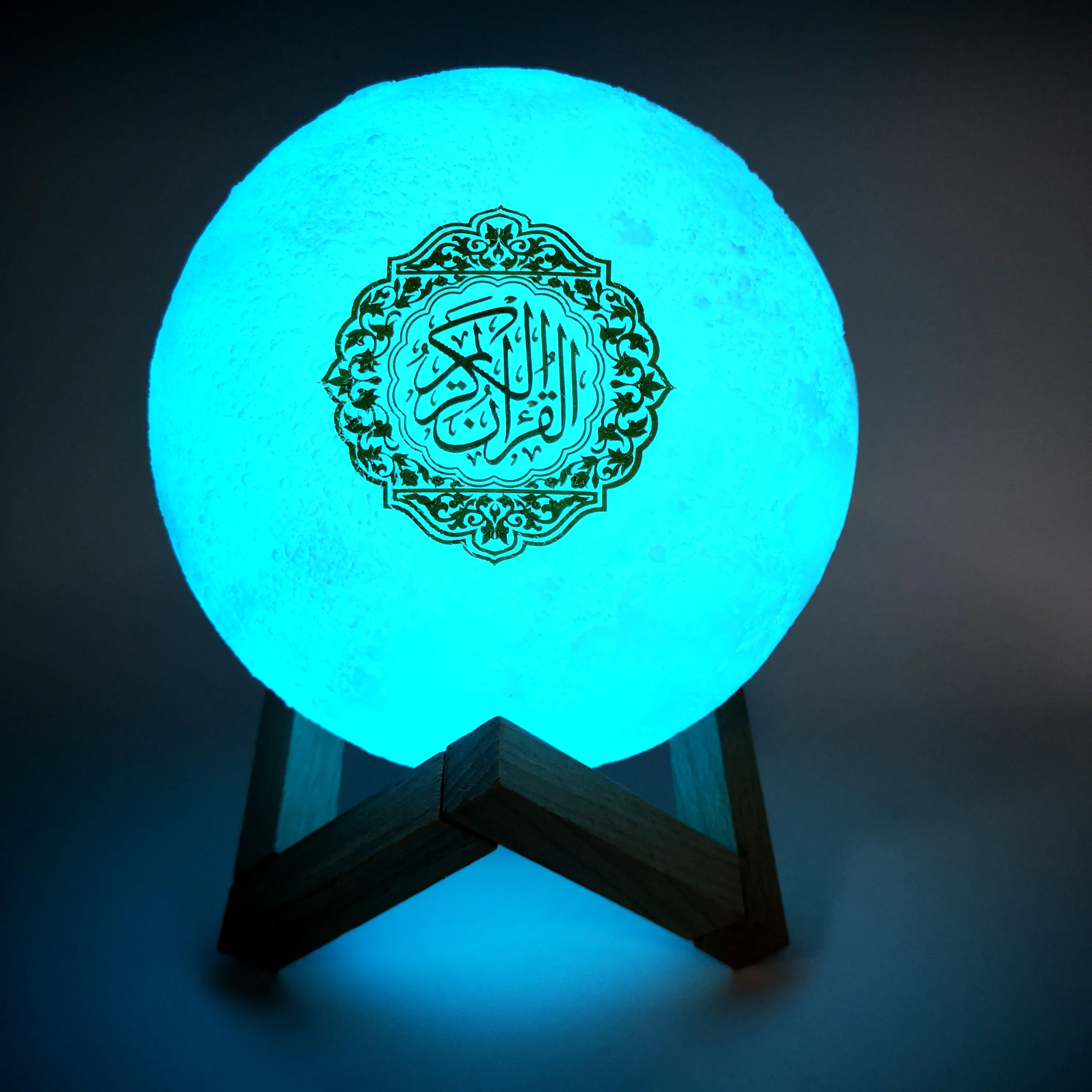 Quran player APP Control moon lamp 3D Night Light Wireless Quran Speakers Colorful Moon Muslim Speaker Koran