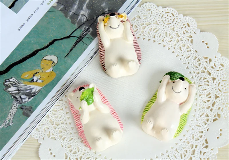 Resin Storage Rack Kawaii Hedgehog Toothbrush Holder Wall Mounted Bathroom Towel Rack Washing Ball Hanger Home Plug Hook toothbrush holder bathroom storage rack wall mounted storage hook