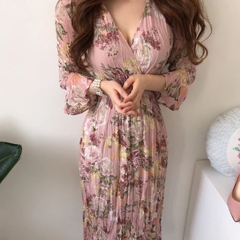 

Elegant V-neck Floral Printed Women Dress Flare Sleeve A-line Female Chiffon Dress 2020 Vintage Women Midi Vestidos