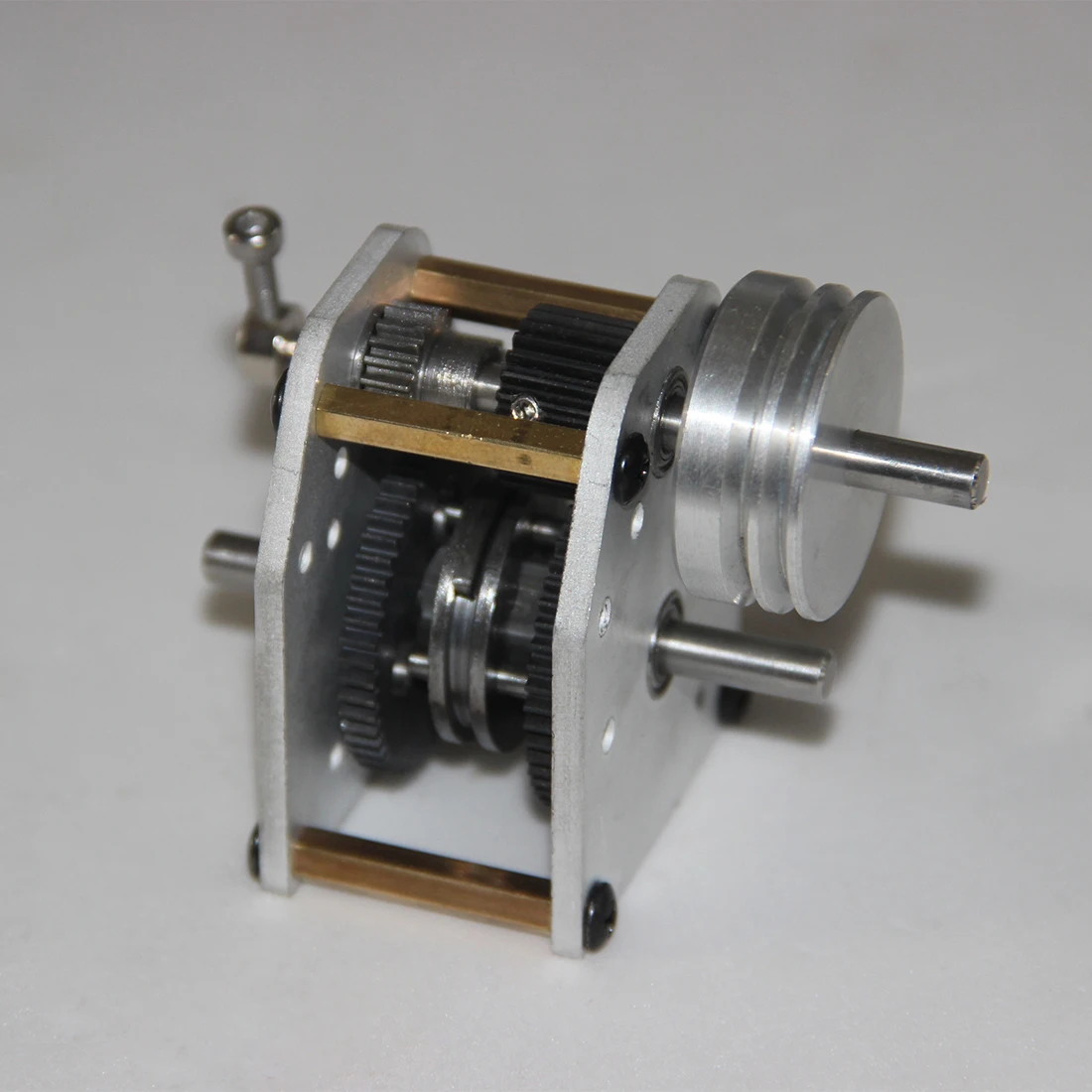 

1:10 Model Car Engine Gearbox With Pulley For Toyan FS-S100 FS-S100G FS-S100(W)FS-S100G(W) Educational Toy Gift For Kid Adult