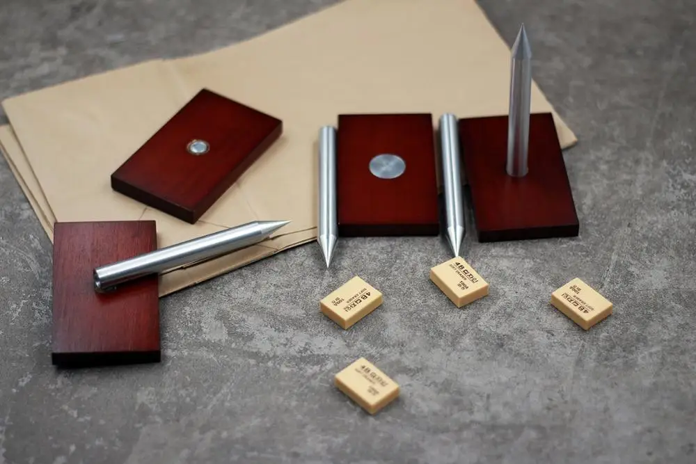 Волшебные трюки для ногтей бумажный мешок Волшебник магии маг крупным планом бар