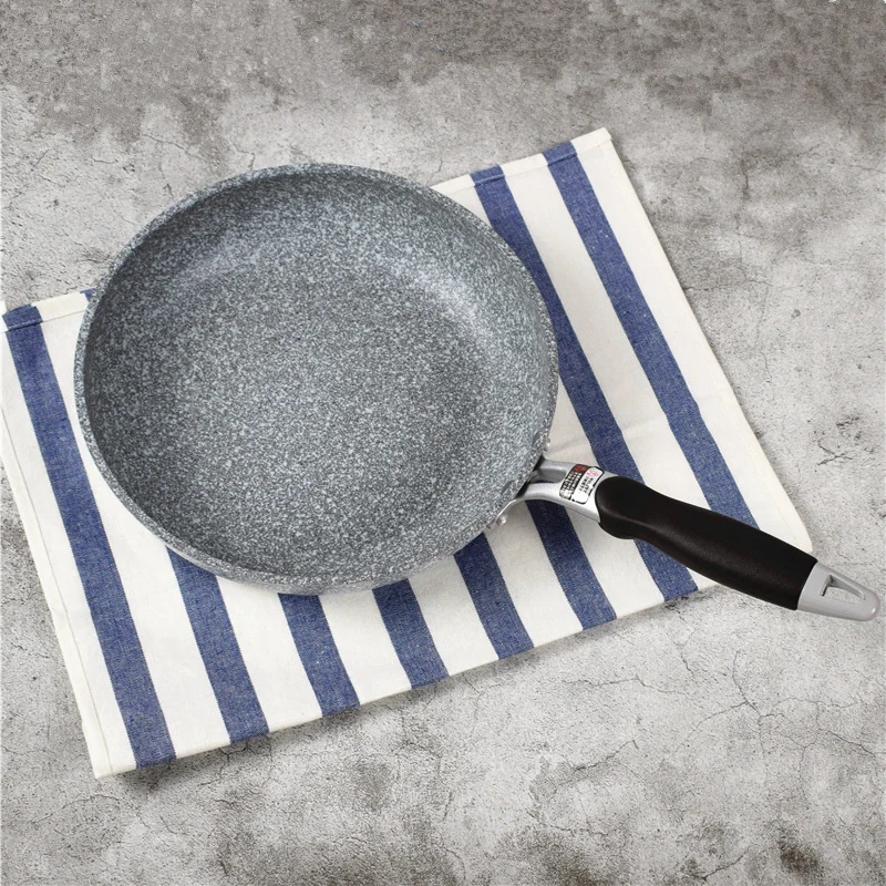 MyLifeUNIT Japanese style Maifan Stone Non-stick Frying Pan 20 cm Medical Stone Frying Pan for gas stoves and induction cookers MyLifeUNIT Japanese style Maifan Stone Non-stick Frying Pan 20 cm Medical Stone Frying Pan for gas stoves and induction cookers