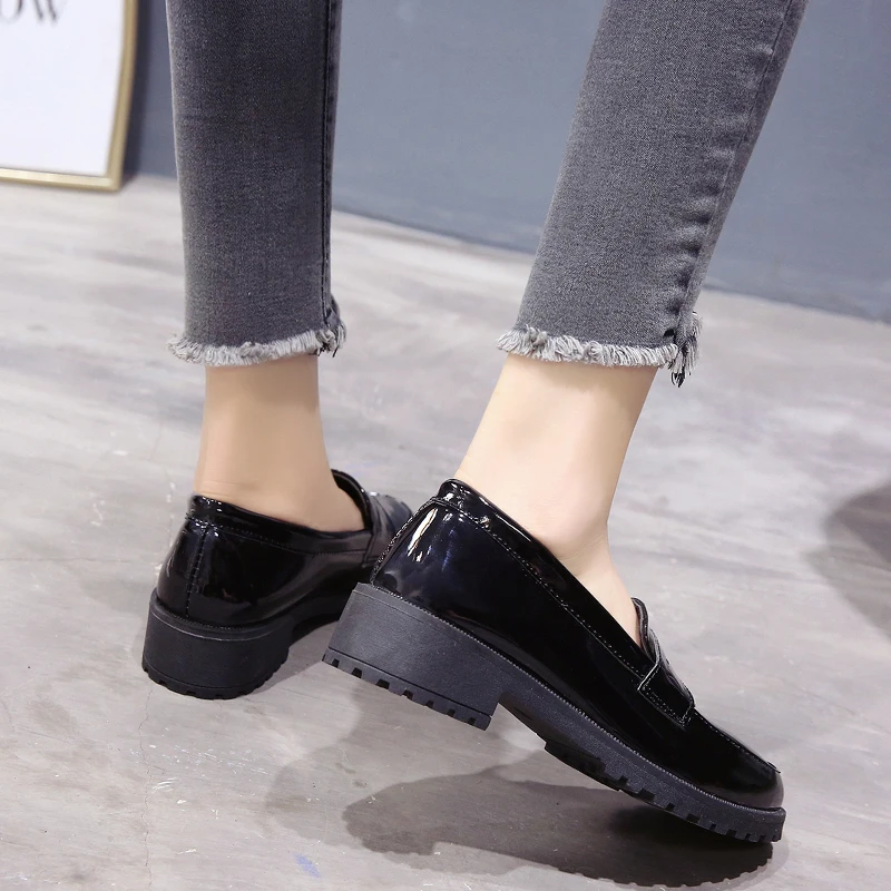 Autumn Women Shoes Female Oxfords Slip on Pu Leather Casual Shoes Woman Fashion Plus Size High Heels Platform Retro