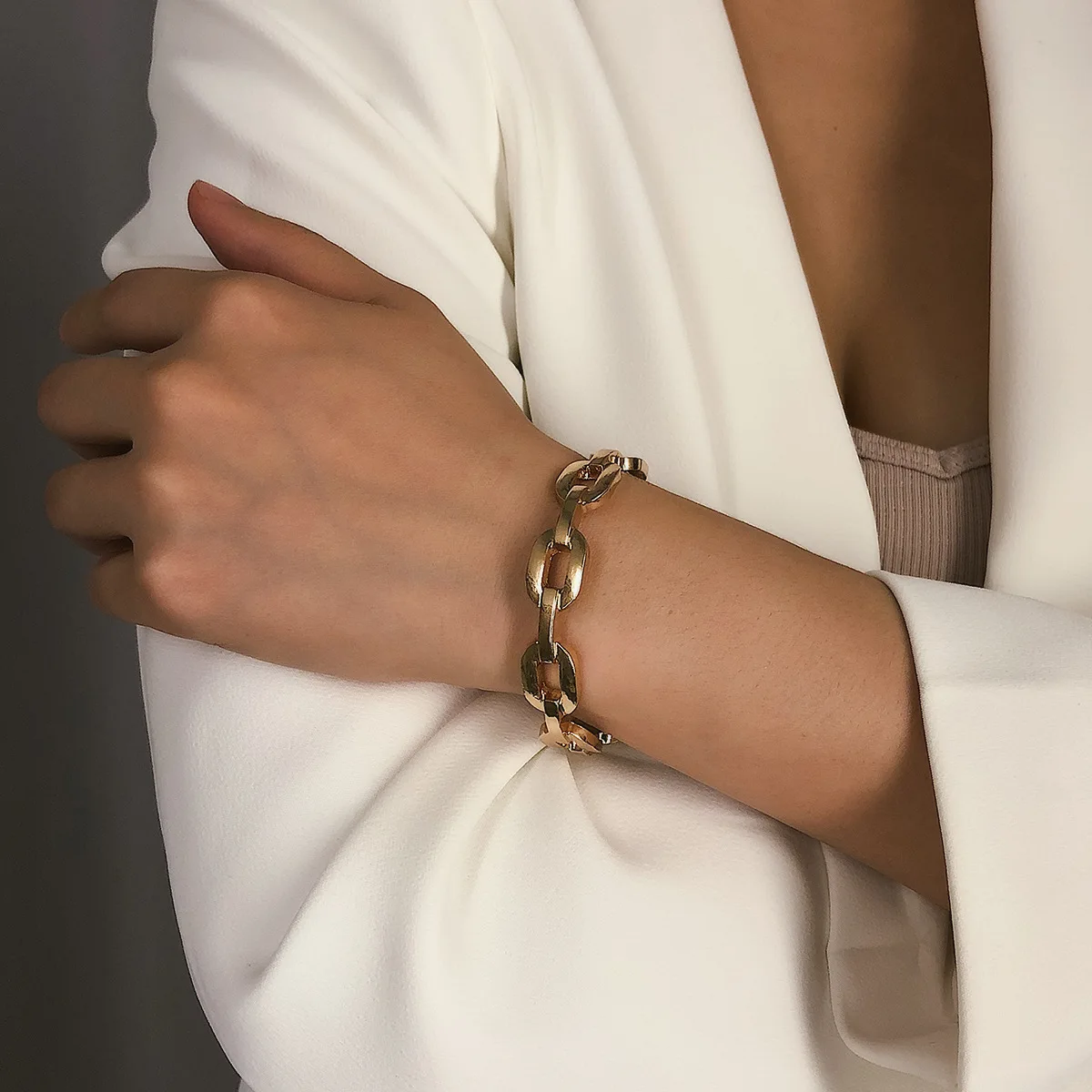 

Popular women's jewelry Fashion personality exaggerated creative jewelry Alloy wild opening ladies bracelet