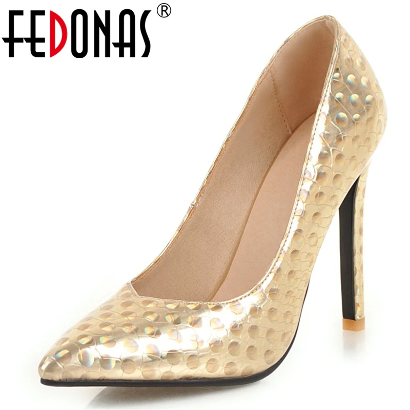 

FEDONAS 2020 Spring Fashion New Women Pumps Embossing Pattern Wedding Casual 10.5cm Thin Heel Pointed Toe Shallow Shoes Woman