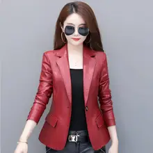 Женская кожаная куртка размера плюс, новинка, весеннее и осеннее кожаное пальто для женщин, короткая приталенная мотоциклетная Женская кожаная одежда красного цвета