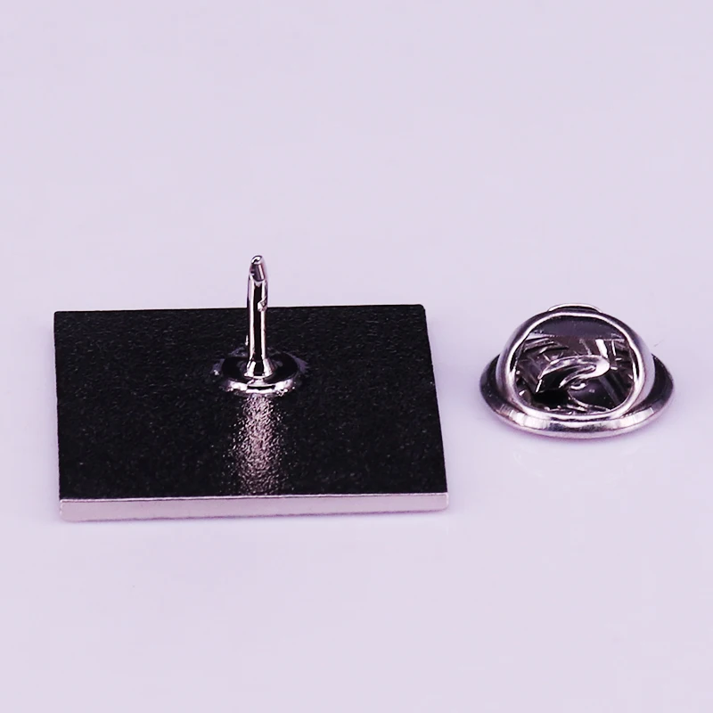 Congratulate the newest members of Spring 19 with a special season lapel pin.This enable badge is all about you.