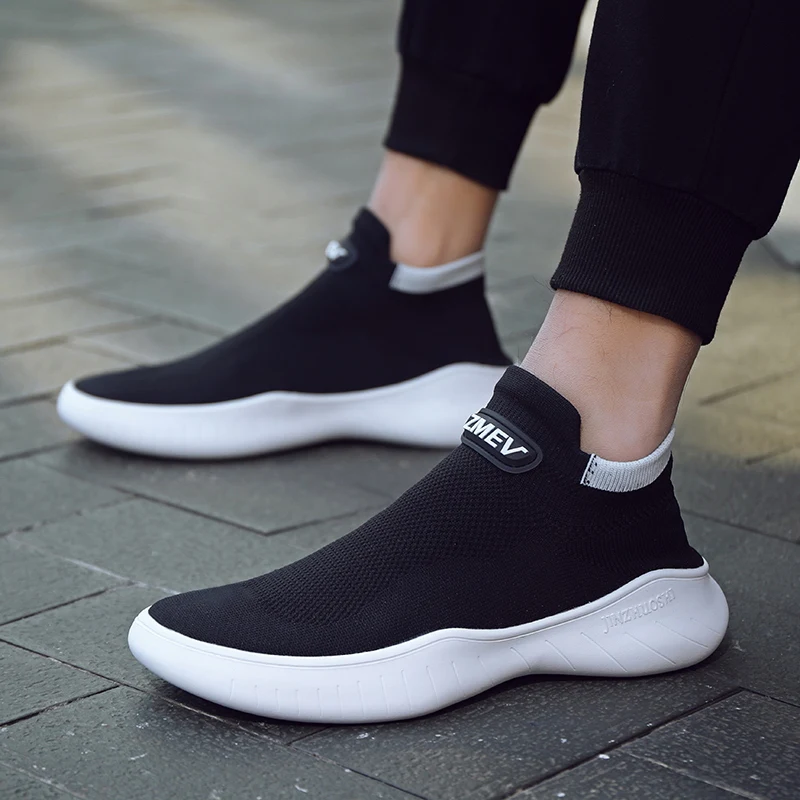 

Couple Style Socks Flying Knit Light Casual Shoes Breathable Mesh Sports Fashion Flats Shoes Ten Colors Optional Sneakers