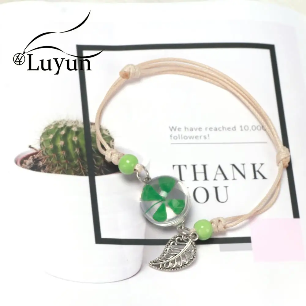 

Luyun Female Personality Jewelry Glass Bracelet Four-leaf Clover Lucky Bracelet Wholesale