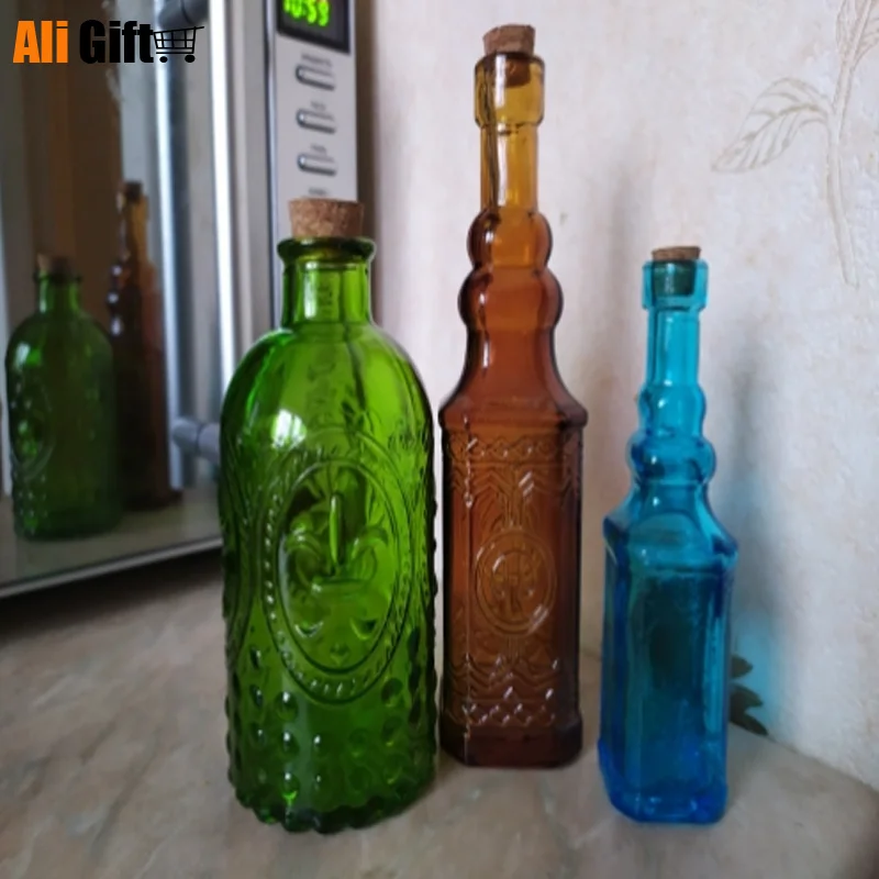 Маленькая винтажная резная стеклянная ваза башенная для дома бутылка зеленые