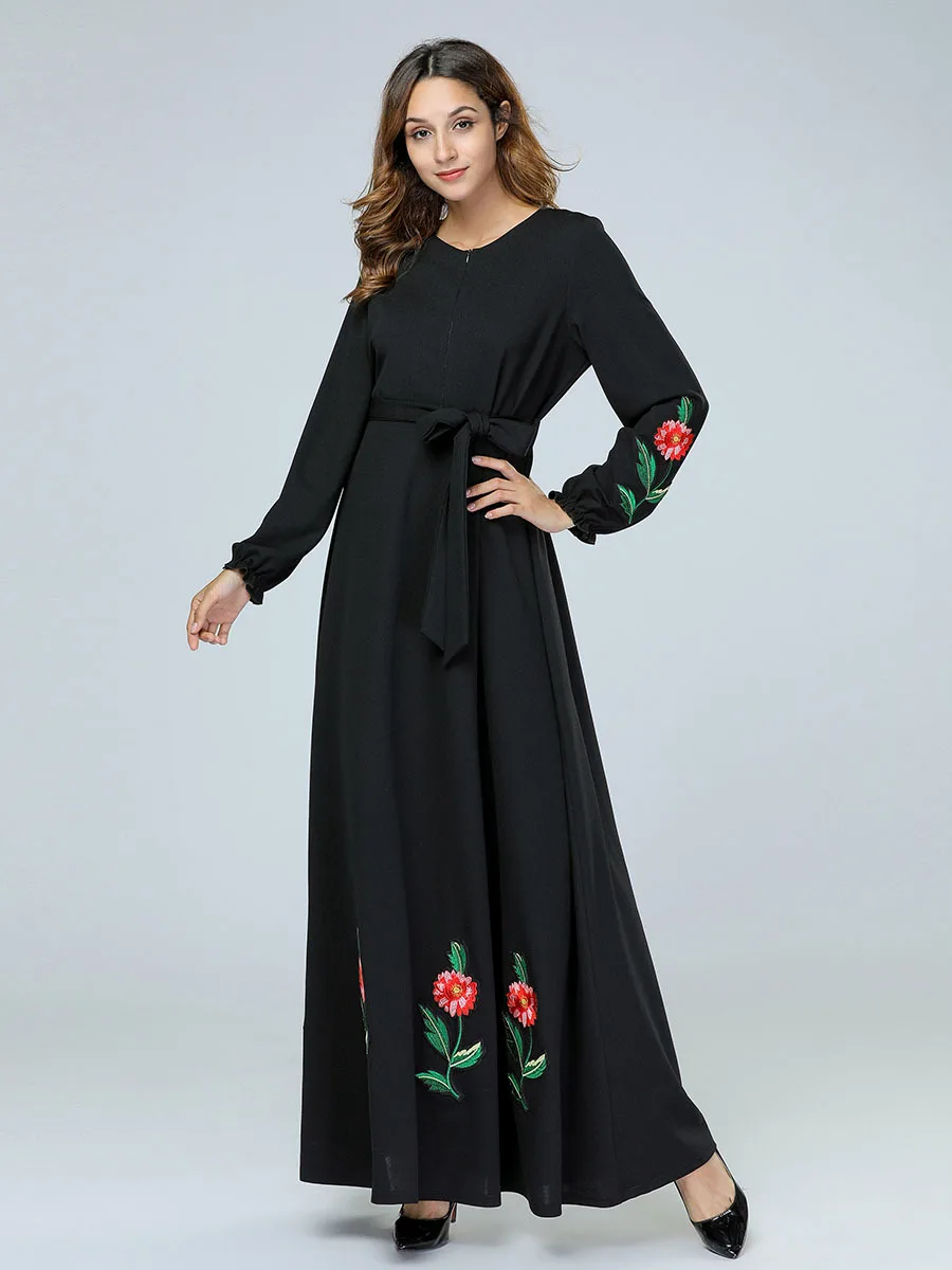 7419 AliExpress мусульманское длинное платье в европейском и американском стиле с большим подолом, свободное трикотажное платье с вышивкой
