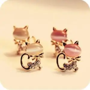 

Japan and South Korea 2019 fashion new hot retro cute temperament opal inlaid zircon shine ladies earrings factory wholesale