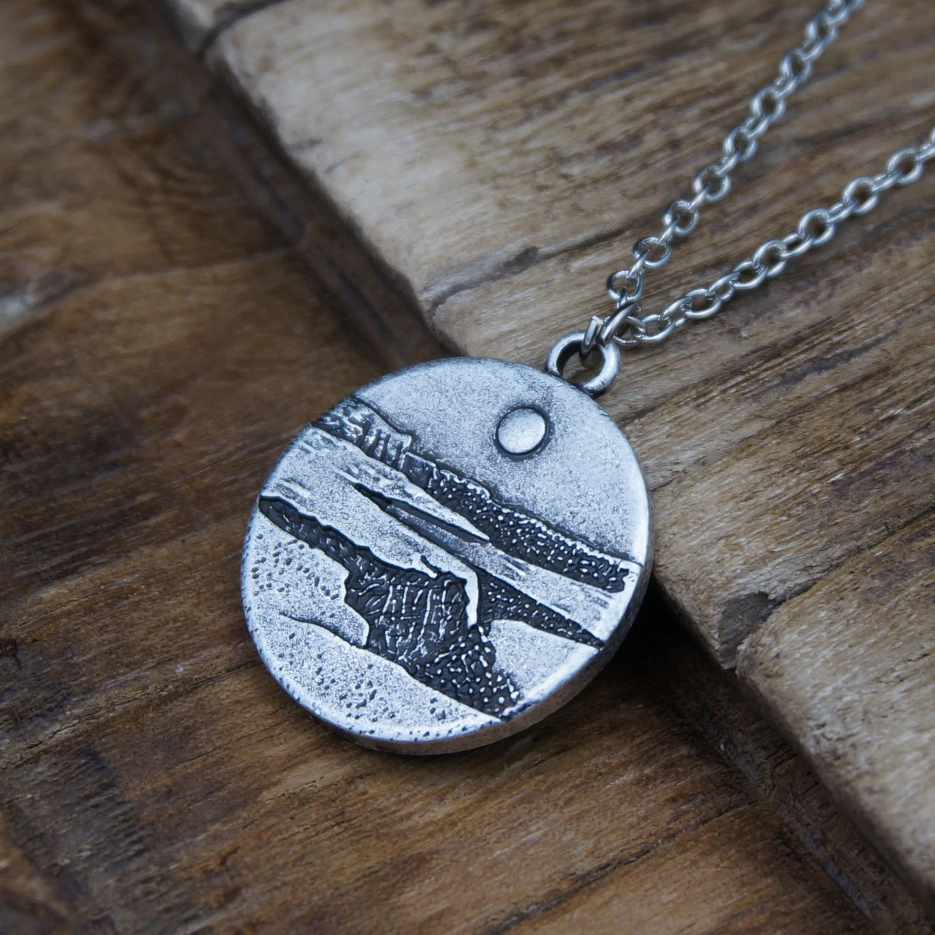 кулон горы. подвеска в виде гор. подвеска горы серебро. подвеска горы серебро. подвеска горы.