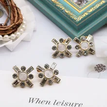 Геометрические серьги стеклянные камни Модные красивые