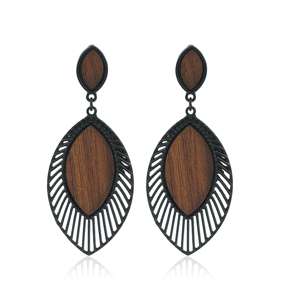 

Creative new fashion European and American wood grain hollowed out line personality exaggeration big black alloy earrings