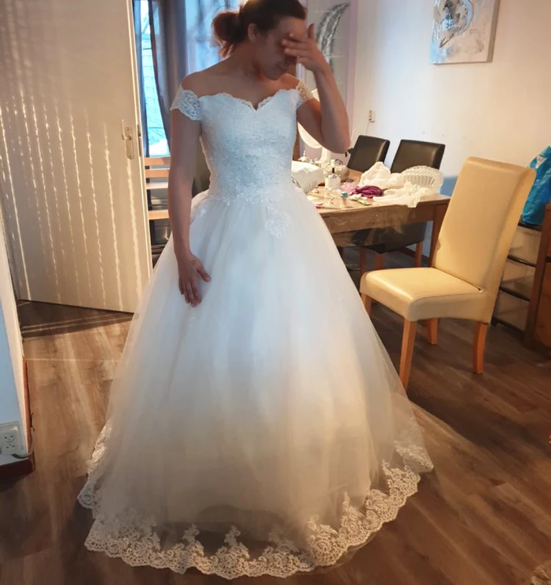 

Real Photo Lace Appliques Ball Gown Cheap Wedding Dresses 2019 Off The Shoulder Short Sleeves Bridal Dresses Wedding Gowns