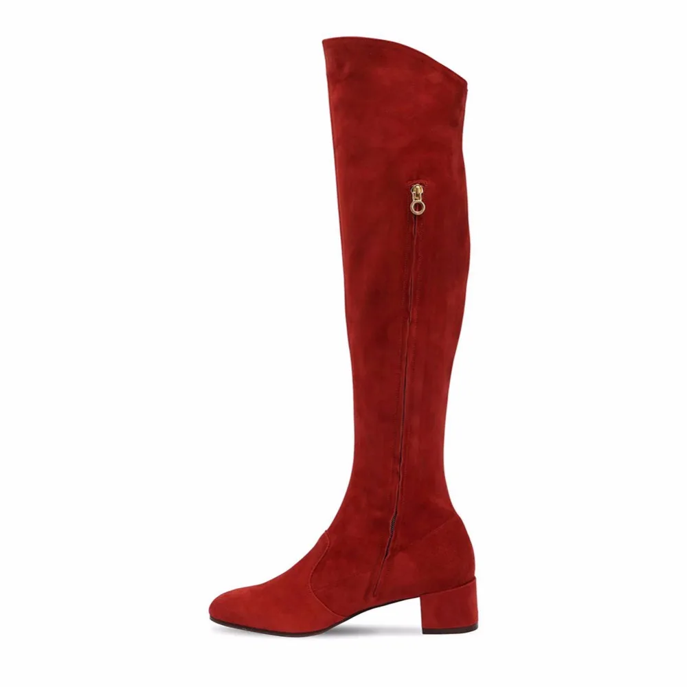 Красные Женские Сапоги выше колена из искусственной замши, сохраняющие тепло зимние женские сапоги больших размеров обувь ручной работы на низком массивном каблуке с острым носком