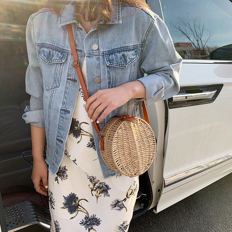 Женская круглая соломенная сумка DikizFly маленькая из ротанга пляжная через плечо