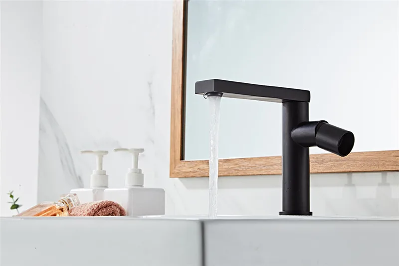 H6270a0192eec439d807245f2fcd4f78ay Basin Faucet Gold Bathroom Faucet Single handle Basin Mixer Tap Hot and Cold Water Faucet Brass Sink Water Crane New Arrivals