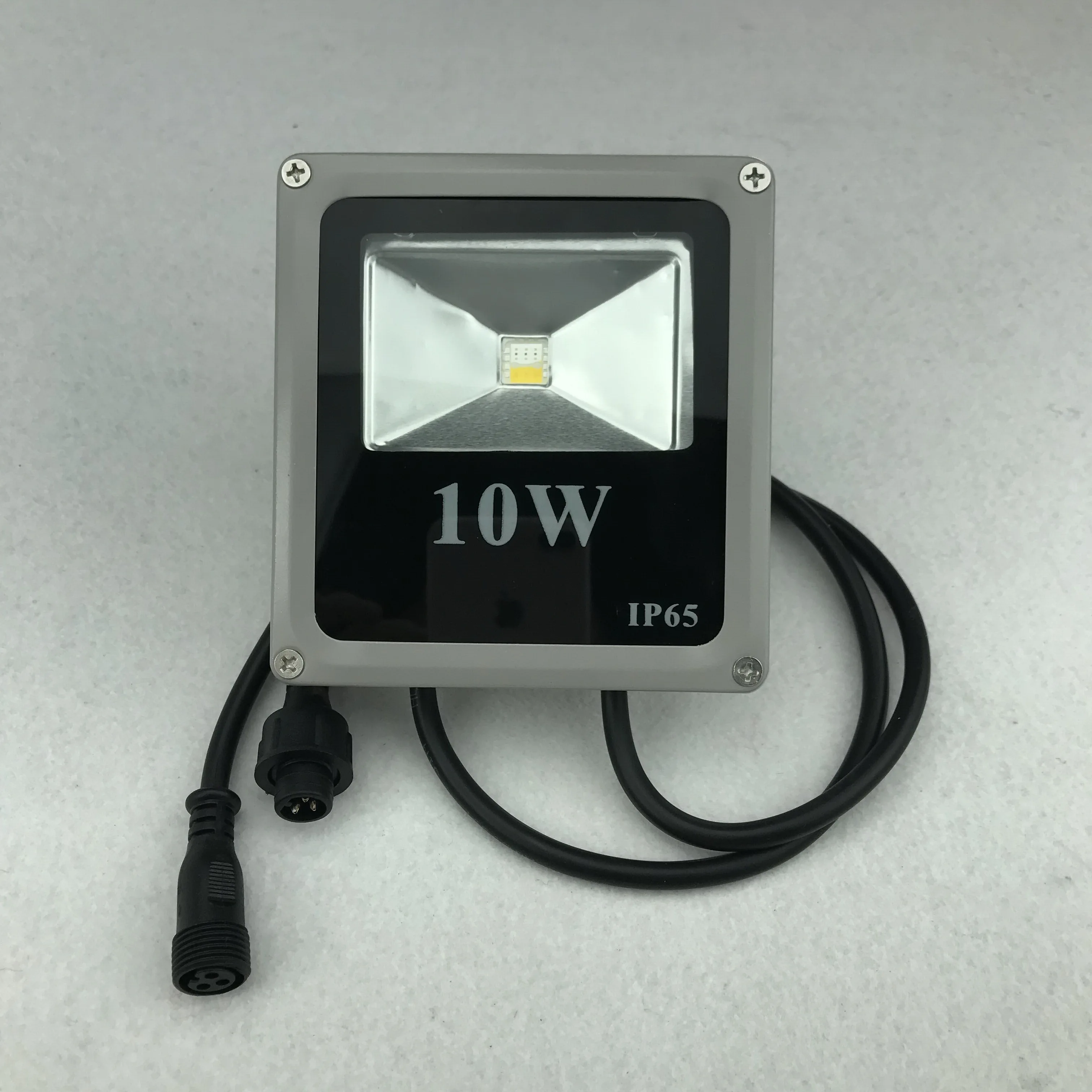 

9W RGBW(warm white) high power UCS2904 controlled LED flood light;addressable;IP66