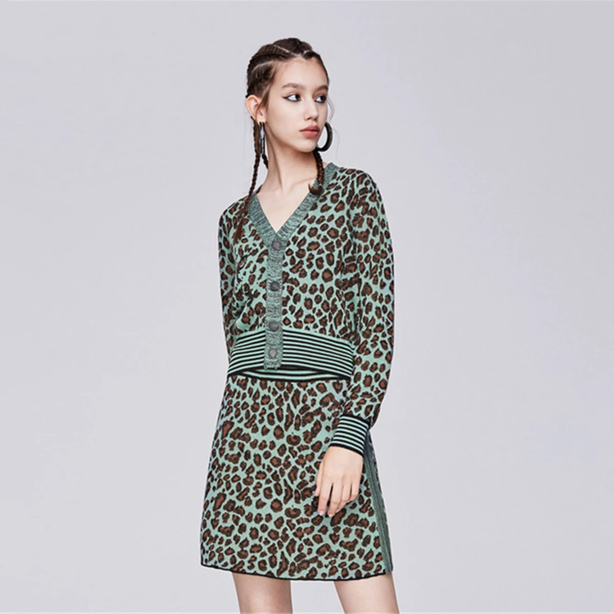 

Jastie Winter Vintage Leopard Jacquard 2 Pcs set Sweater Dress V-Neck Knit Cardigan + A-Line Mini Skirt Suit Sets Women Dresses
