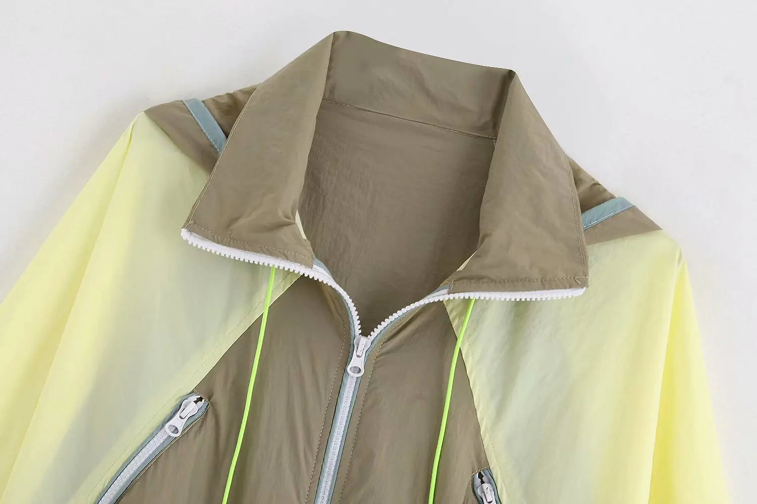 

Western Style 2019 Summer New Style Fold-down Collar Zipper Thin Drawstring Mixed Colors Nylon Coat Female Jacket B4457