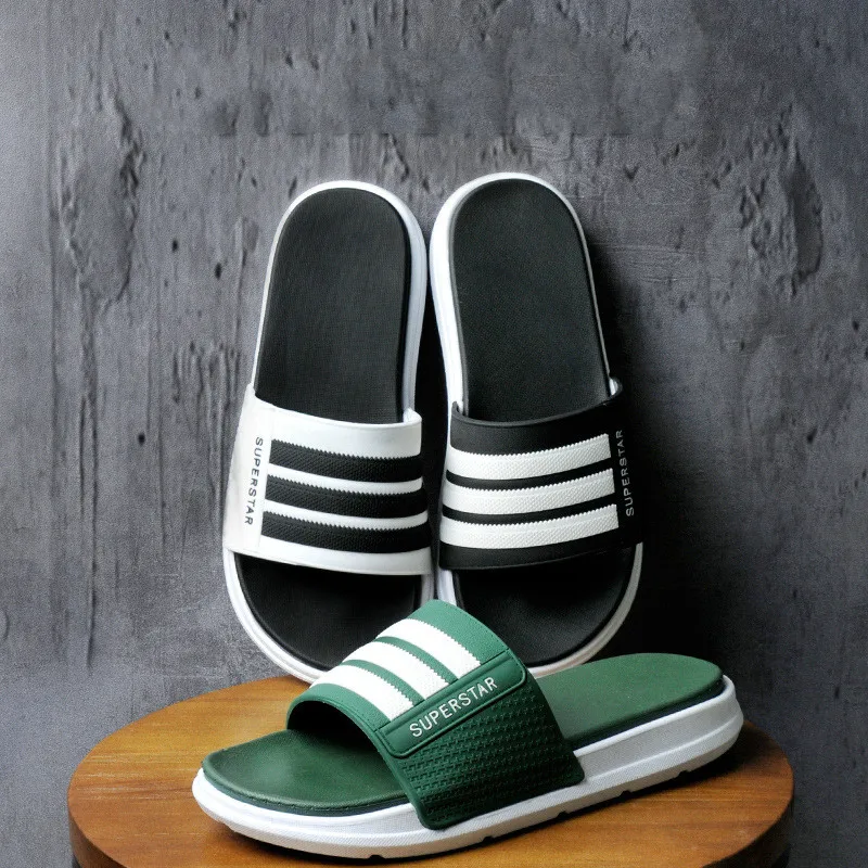Chanclas informales de talla grande a rayas para hombre, zapatillas negras de playa para verano, suaves, antideslizantes, zapatos de baño de ducha para interior