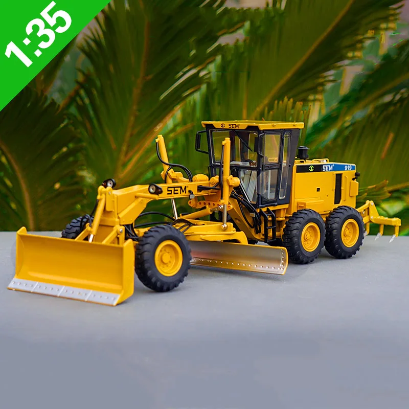 

1:35 scale diecast alloy SEM919 land leveller road grader model forklift alloy engineering vehicle mechanical model metal toy