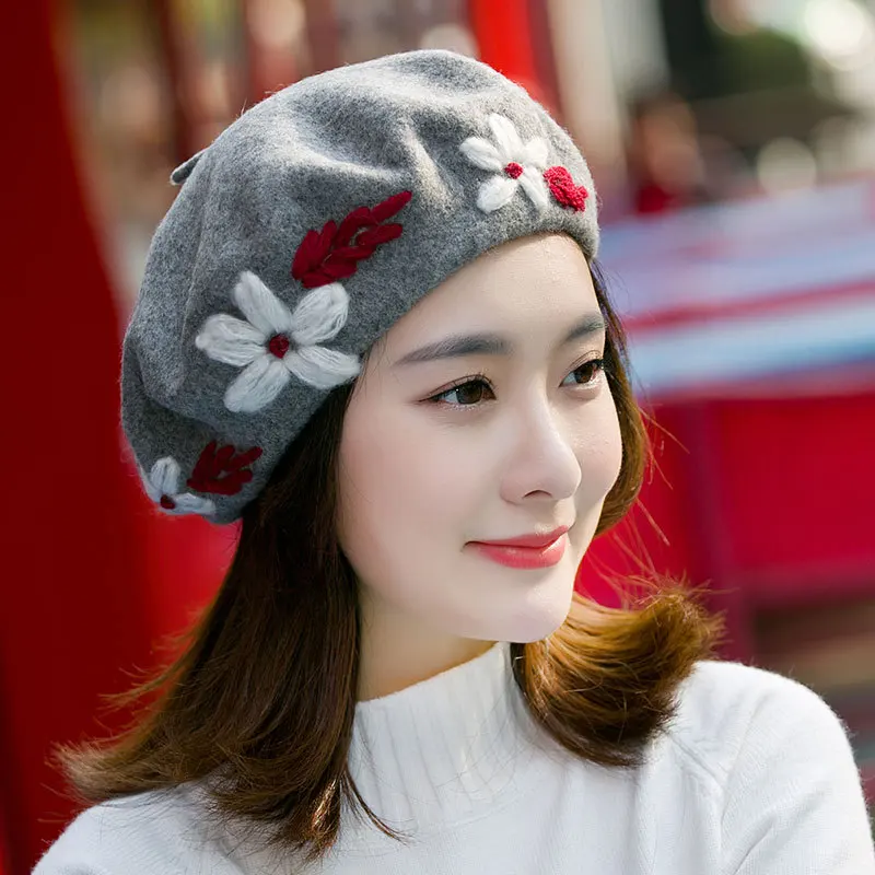 Beret Hand-Made Embroidered Flower Berets Women Autumn Winter Japanese-style Sweet Painter Cap Wool nan gua mao Korean-style