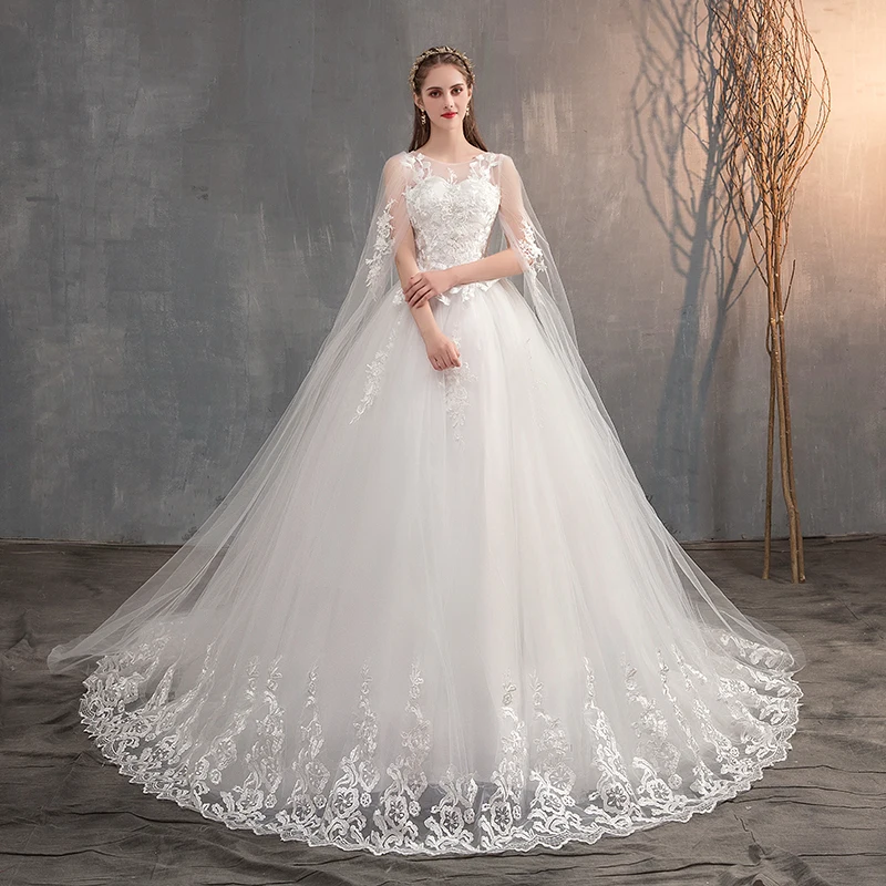 2023 Chinese Wedding Dress With Long Cap Lace Wedding Gown With Long Train Embroidery Princess Plus Szie Bridal Dress