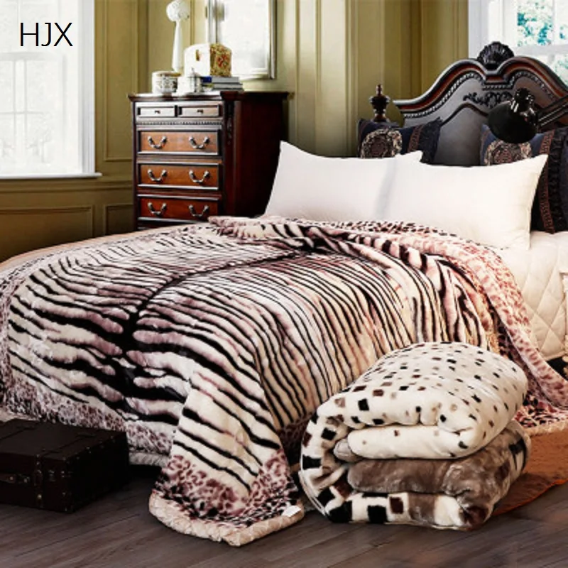 

Chinese style warmth thickening blanket Advanced customization wearable luxury blanket The feeling of wool