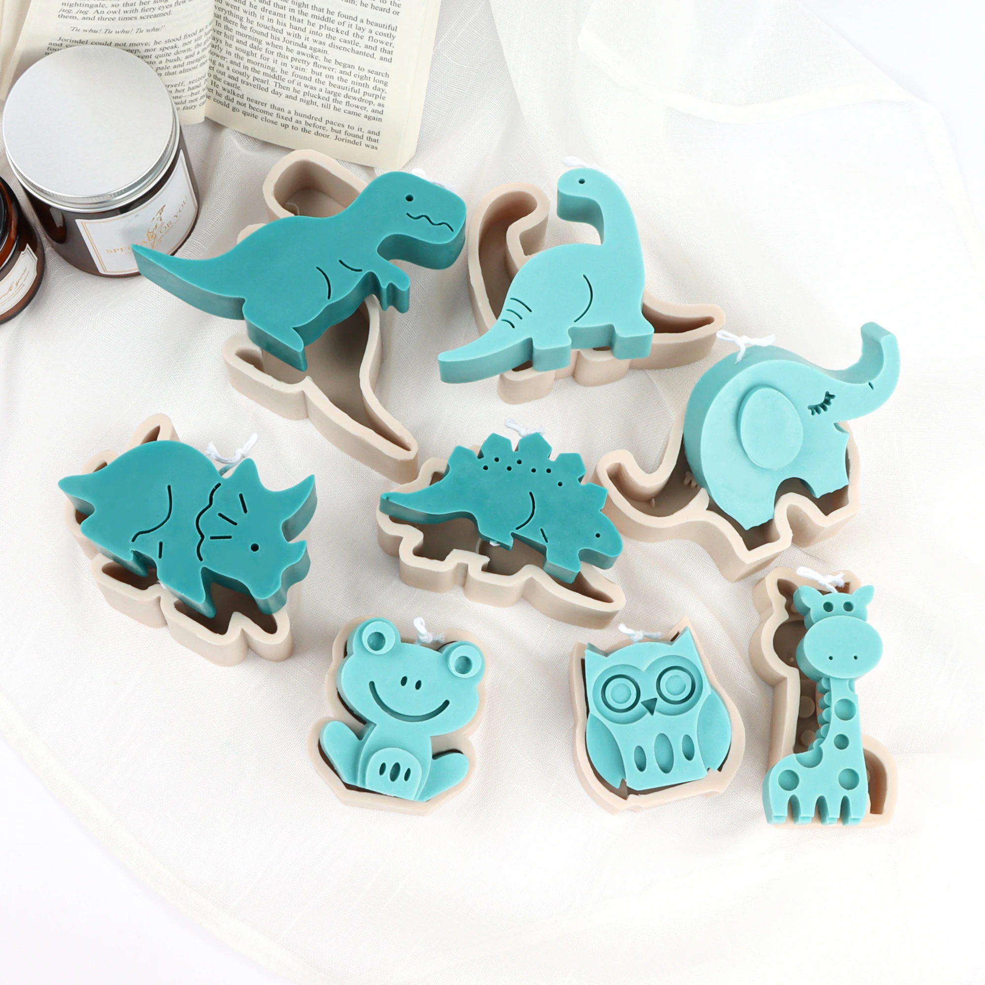 Soap Mould Tool Various Animal Shapes Sugar Craft Muffin Biscuit Bread Pudding Deesert Pan For Kids DIY Silicone Candle Mold soap mould