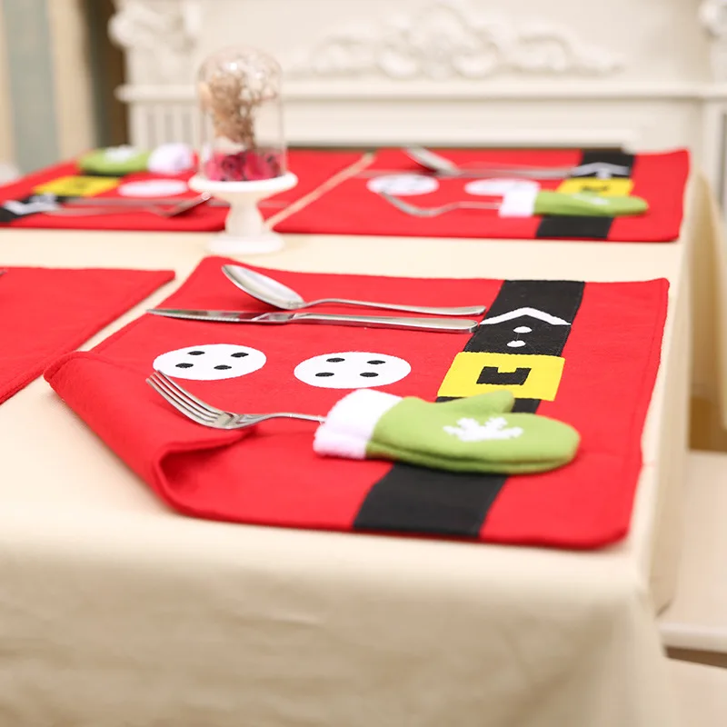 

2019 New Christmas Cutlery Mat Non-woven Christmas Decoration Knife Fork Mat Christmas Home Tableware Party Decorations