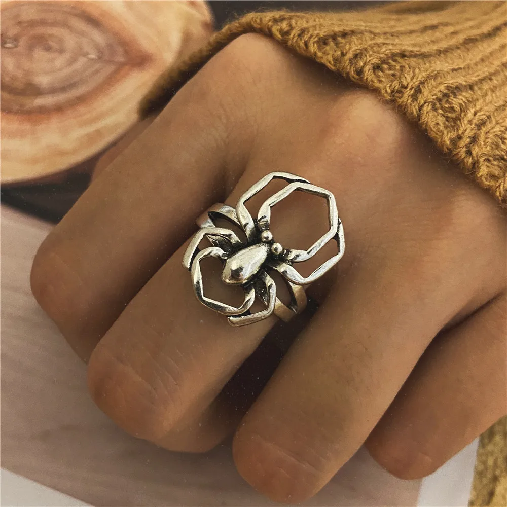 Punk Gothic Heart Ring Set for Women Black Dice Vintage Spades Ace Silver Plated Retro Rhinestone Charm Billiards Finger Jewelry