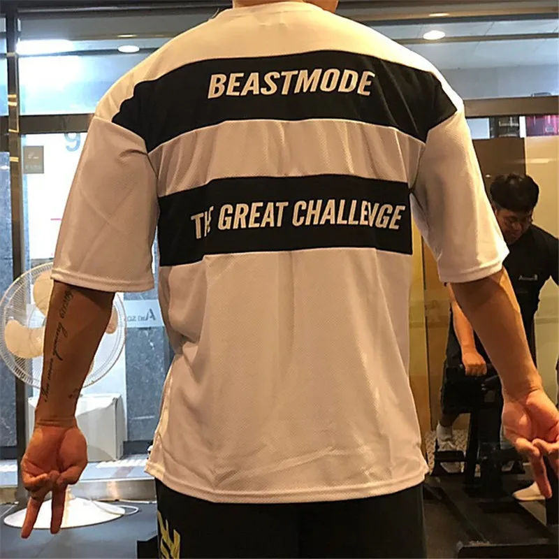 

2020 Bodybuilding and Fitness Mens Short Sleeve T-shirt Gyms Shirt Men Muscle Loose fit Fitness T-Shirts