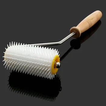

Uncapping Needle Roller Wooden Handle Bee Honey Comb Extracting Tool Beekeeping Equipment JS23