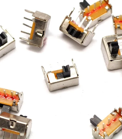 100 шт AC 250V 3A 2 Позиция 3 шпильки SPDT Мини правый угол печатного монтажа ползунковый