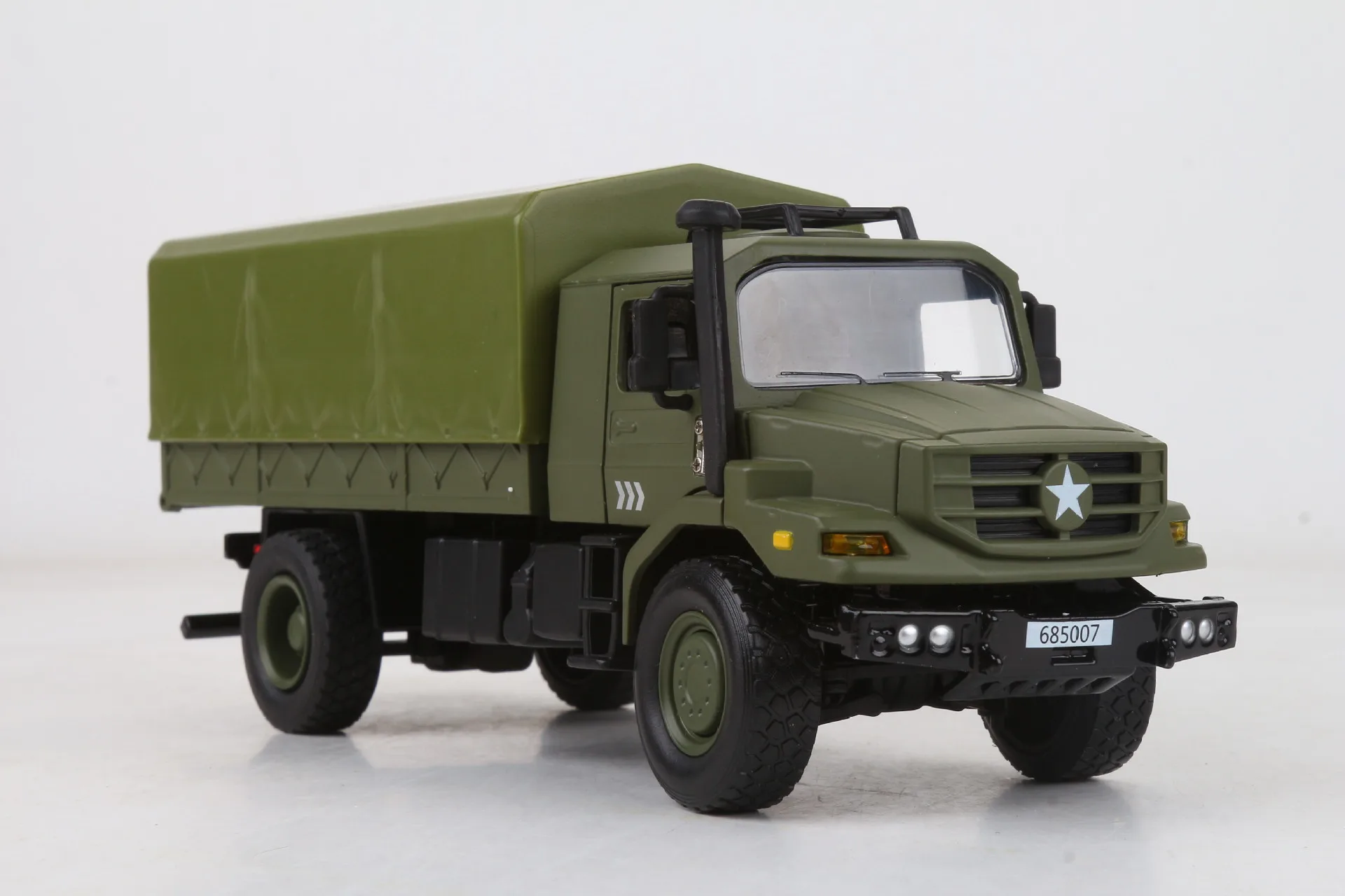 

Cadeve 685007 Alloy Model Military Truck Model Freight Truck Boy Toy Collection Military off-Road Vehicle
