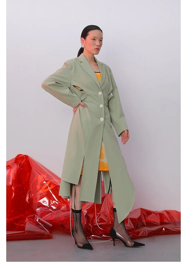 IRINAL02 FW коллекция выдалбливают Асимметричный длинный плащ для женщин