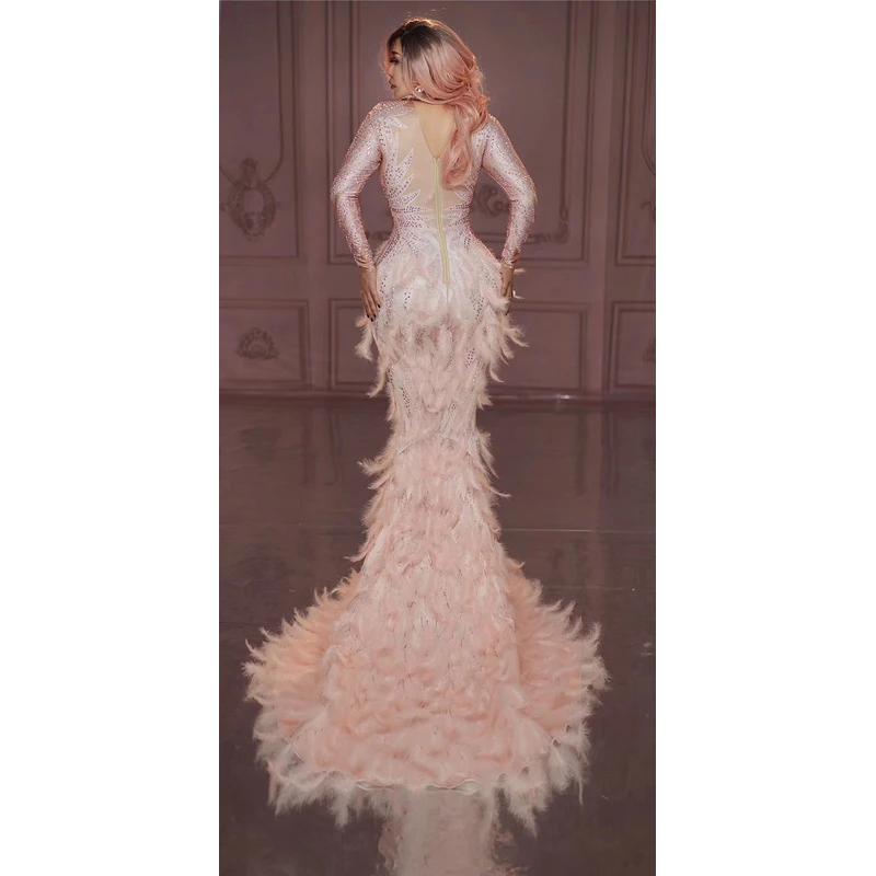 Блестящие стразы; платье с розовыми перьями; длинное платье с большим хвостом; платье для выпускного; платья для дня рождения