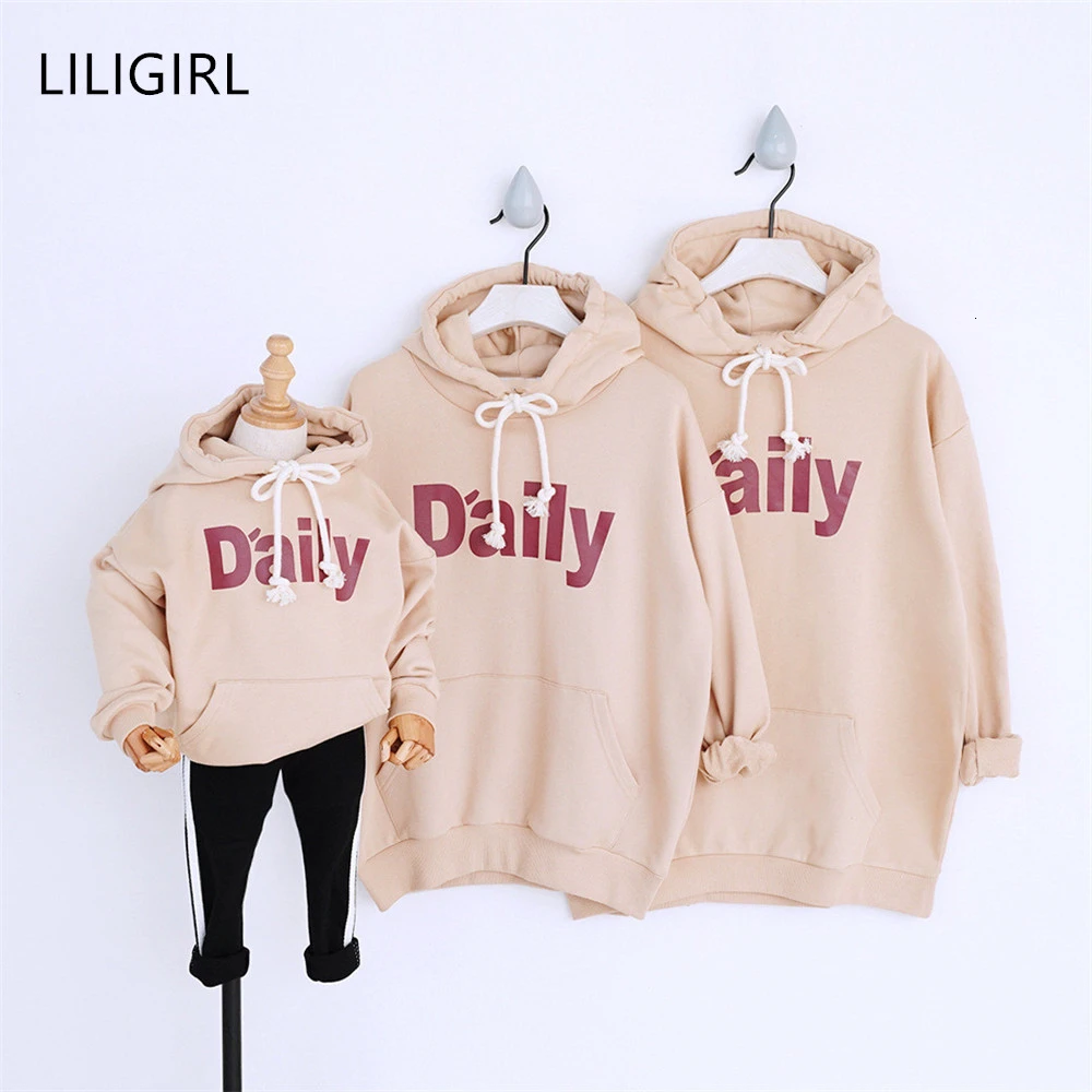 

Cotton Family Matching Sweatshirts Winter Father Mother And Daughter Long Sleeve Warm Pullover Sweatshirt Outfit Clothing
