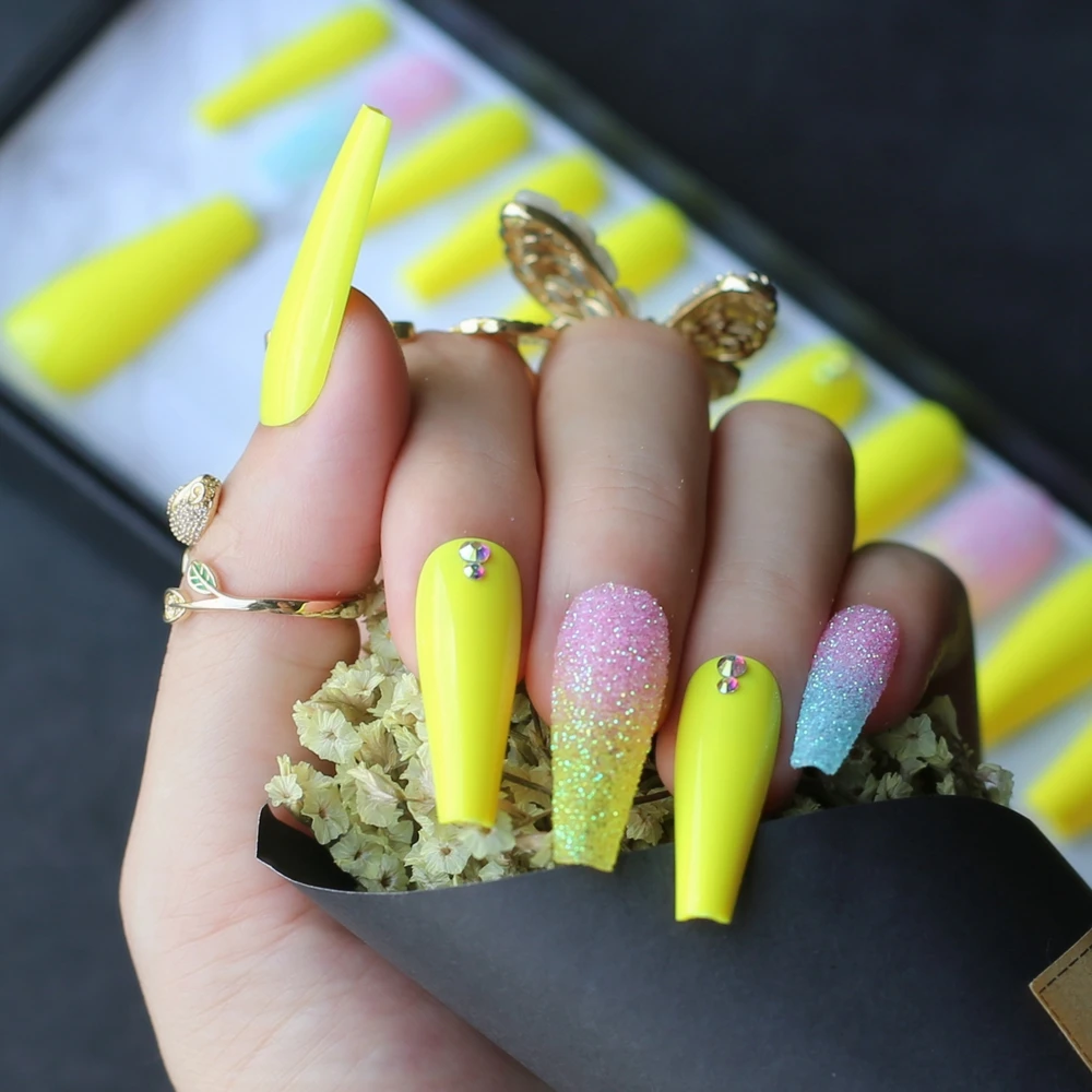 Luxury Extra Long Coffin Uv Fake Nail Ombre Glitter Nude Yellow False Nails  Press On Nails Color Mixing Design Nails