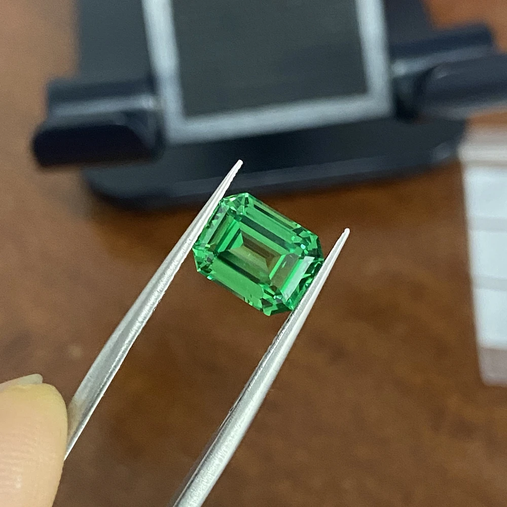 Mezzo Smeraldo Taglio 7X9Mm 2 Karat Lab Creted Green Tsavorite Per Carati