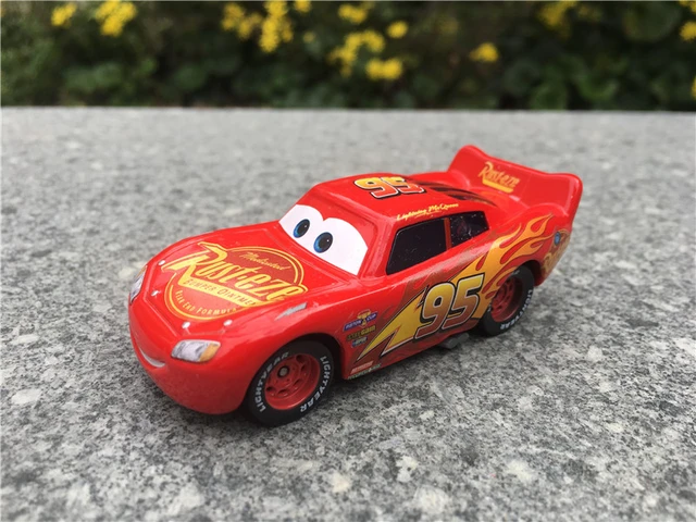  Cars 3 Disney Pixar 10-Inch Lightning McQueen Vehicle : Toys &  Games